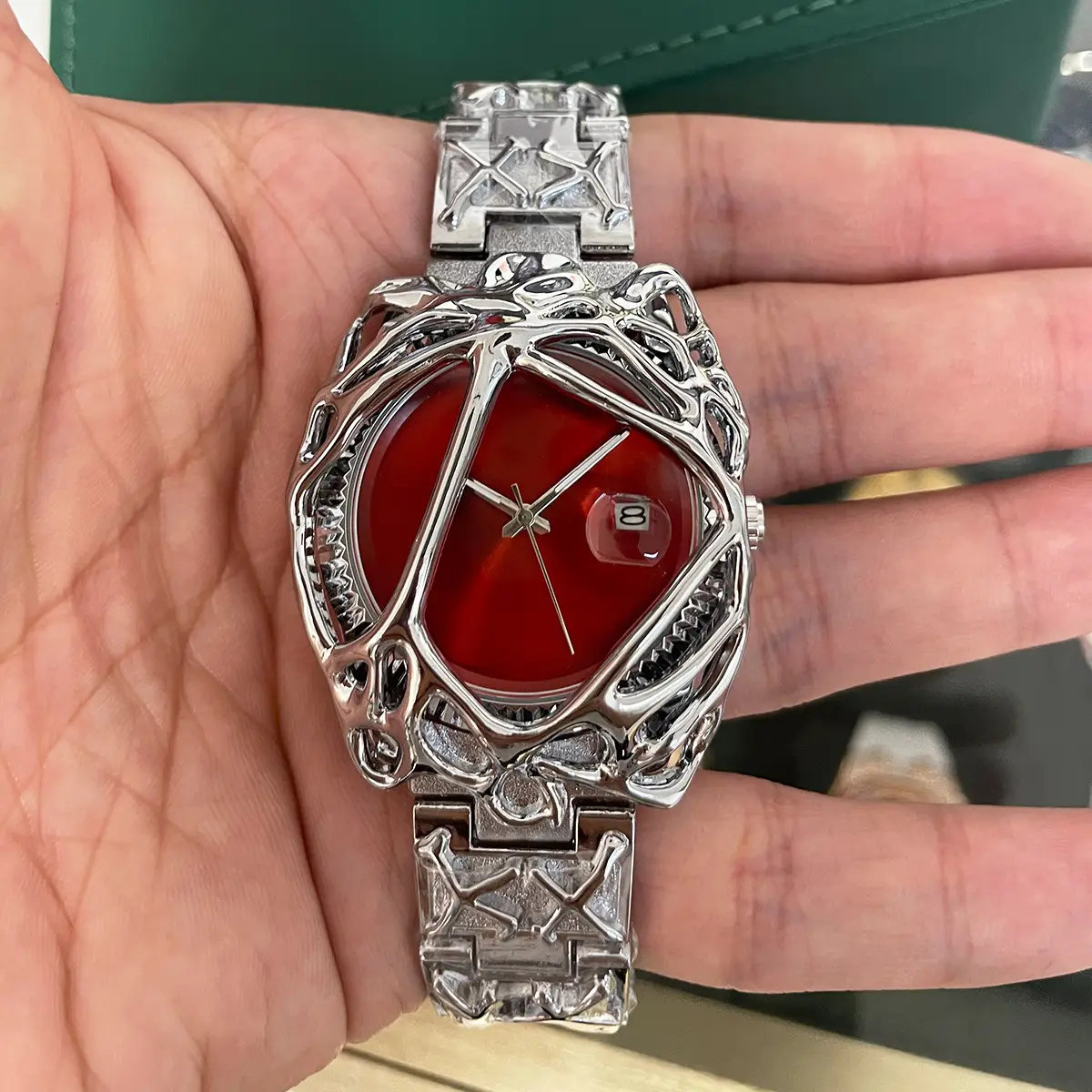 Retro Spider Web Watch for Men Red Dial Quartz — feature 10