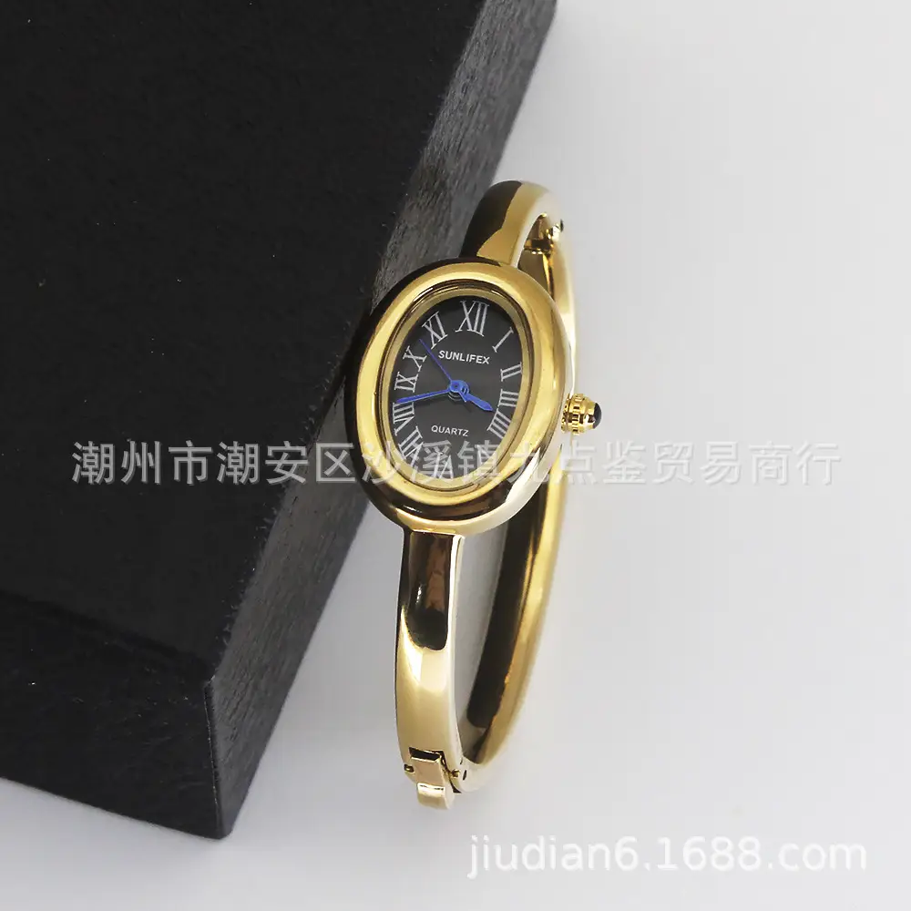 Gold Plated Women's Quartz Bracelet Watch Set - Image 2