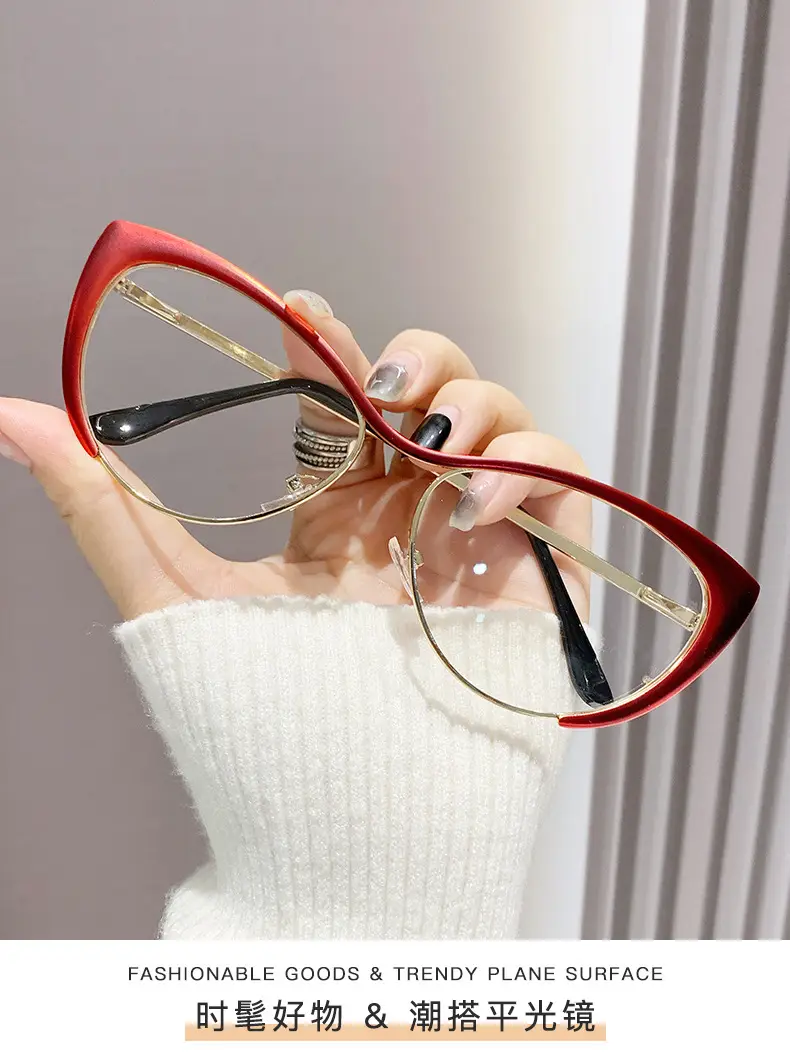 European Cat-Eye Sunglasses Black Gold Metal Frame — feature 9
