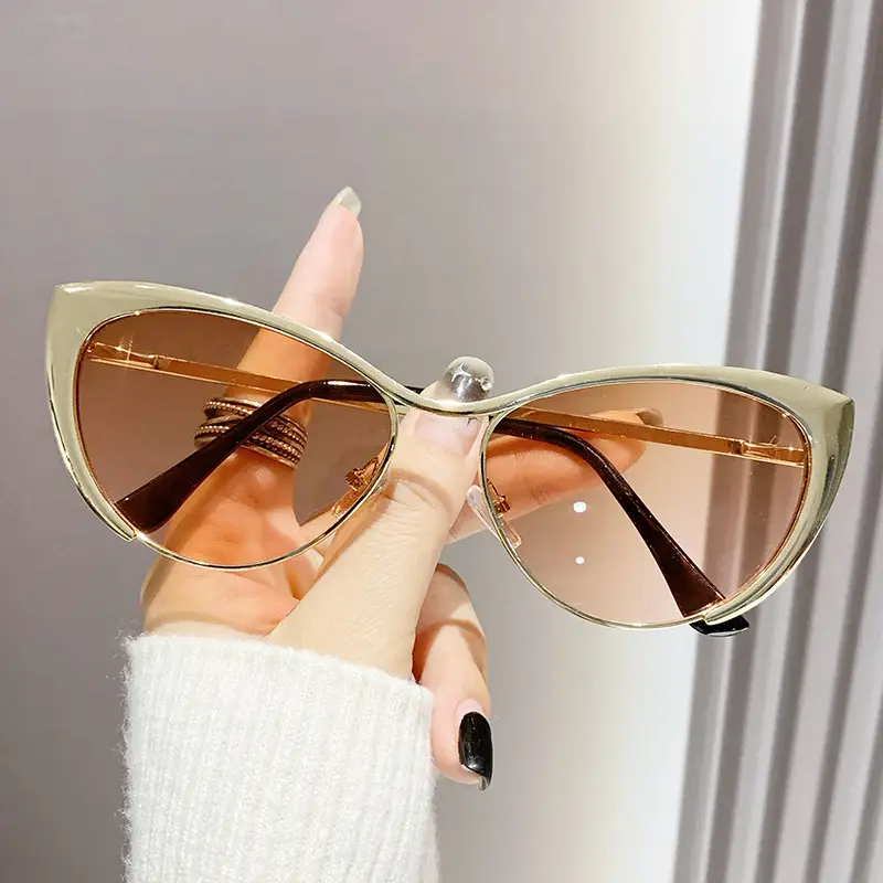 European Cat-Eye Sunglasses Black Gold Metal Frame - Image 5
