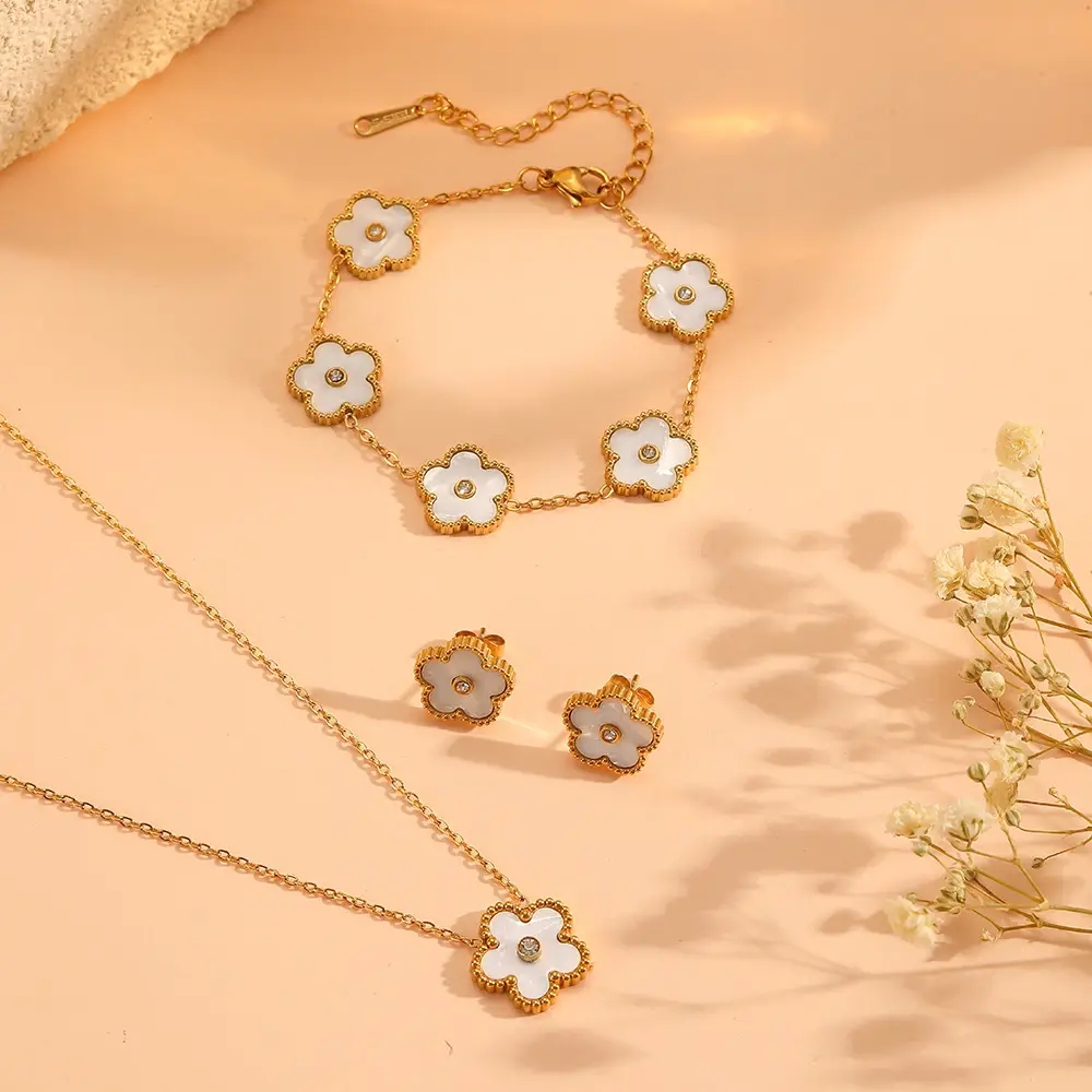 European & American Sweet Five Leaf Flower Jewelry Set - Image 34