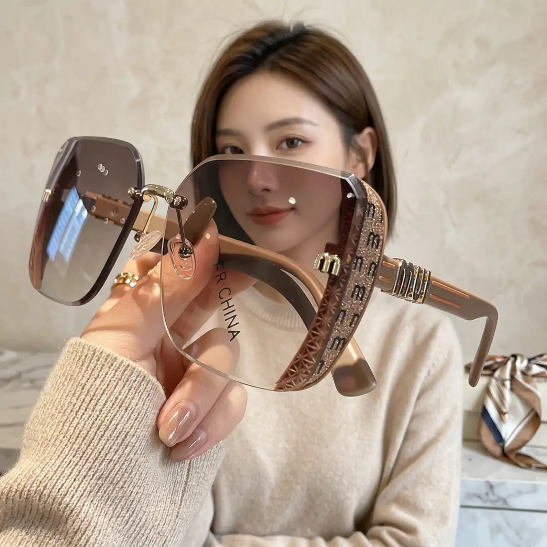 2025 New Fashion Cut-Edge Sunglasses Half-Frame High-Quality Trendy Simple Glasses Sunglasses Flash Xiaohongshu - Image 9