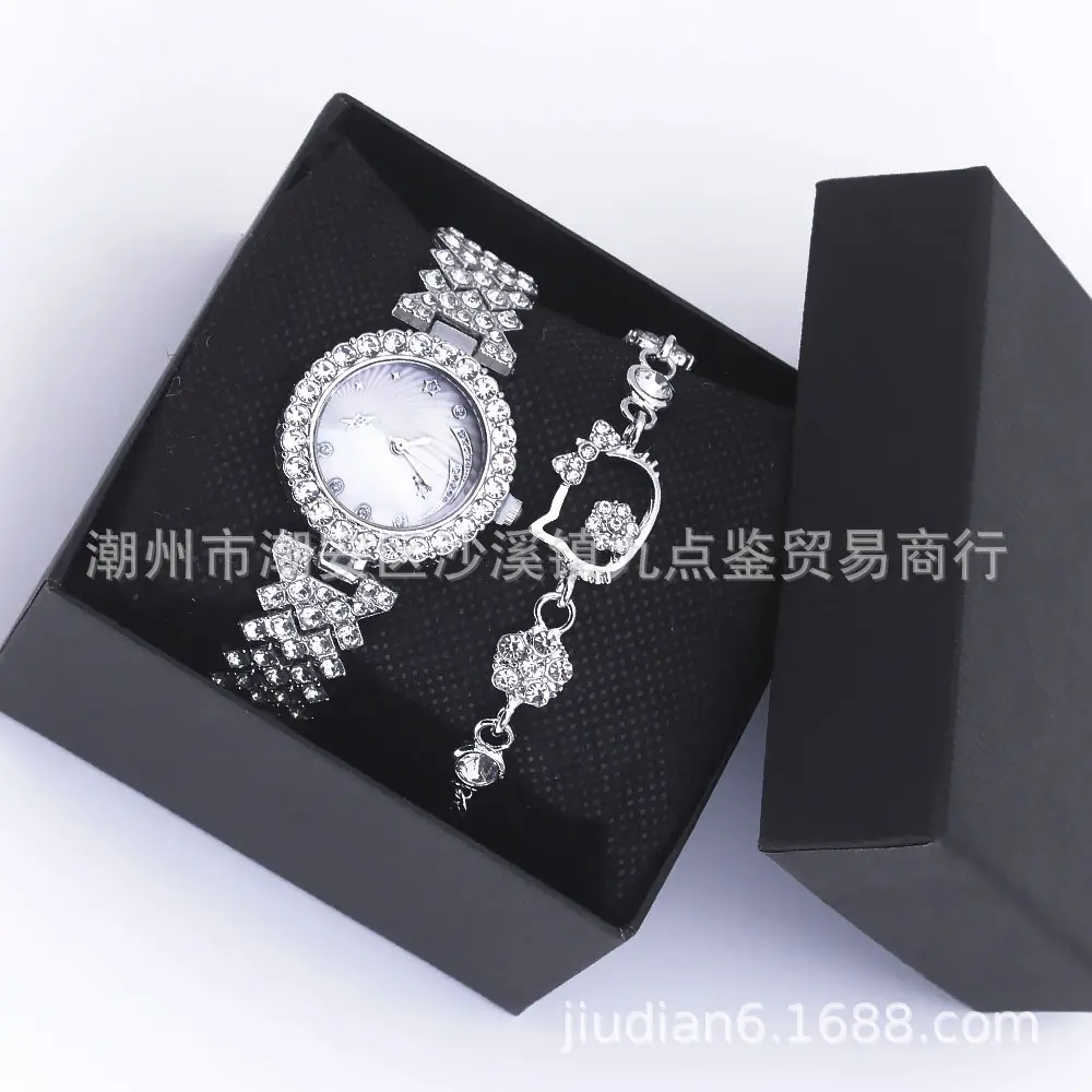 Women's Diamond Watch Bracelet Set with Heart Design - Image 4
