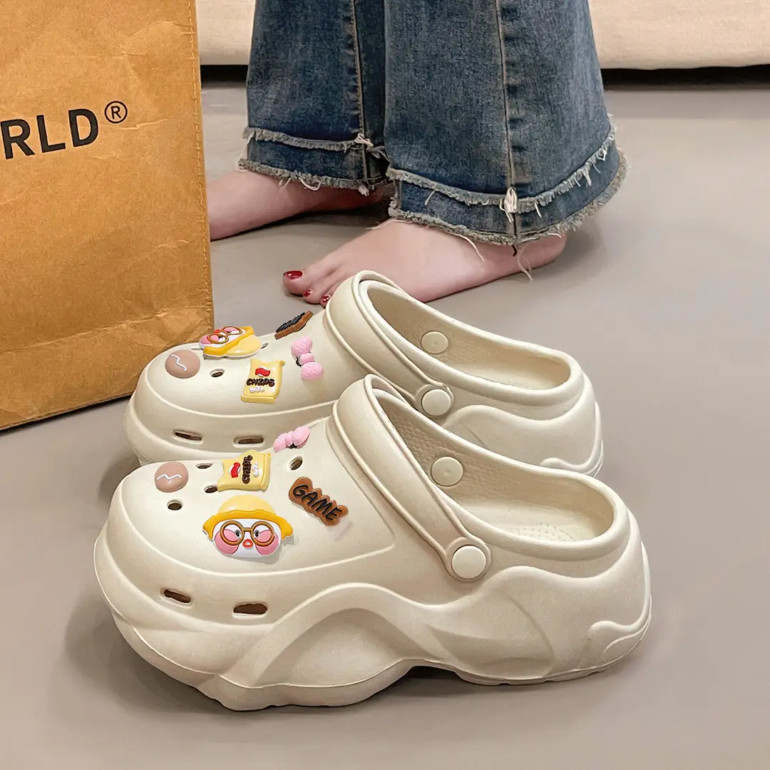 Thick-Soled Croc Shoes Women's Summer Outerwear 2025 New Anti-Slip Non-Stinky Feet Feeling Baotou Sandals Wholesale - Image 36