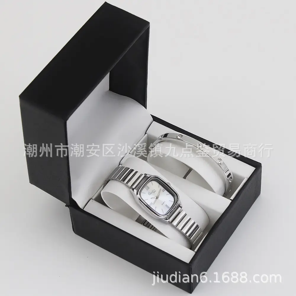 Women's Gold Quartz Bracelet Watch Set - Image 18