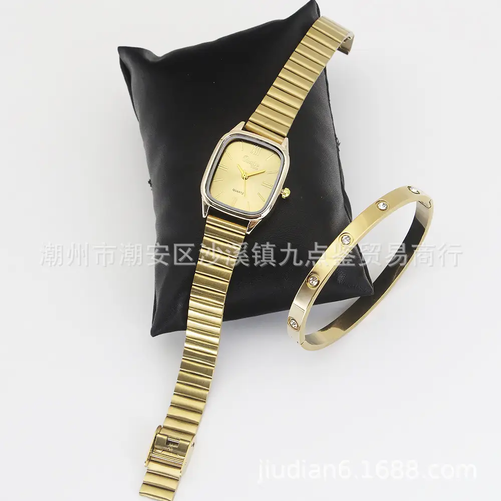 Women's Gold Quartz Bracelet Watch Set - Image 8