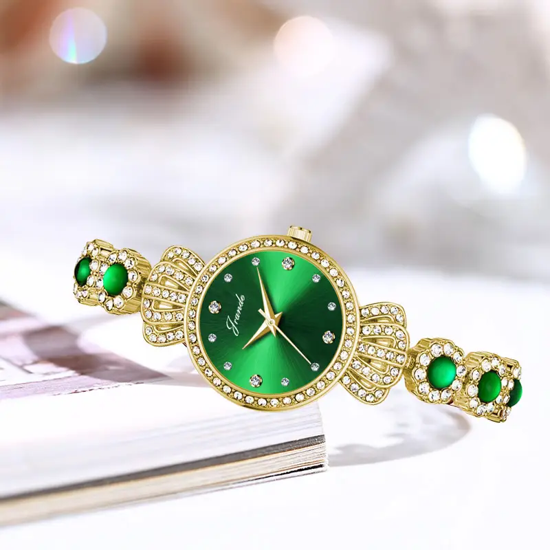 Luxury Green Crown Quartz Watch for Women - Image 6