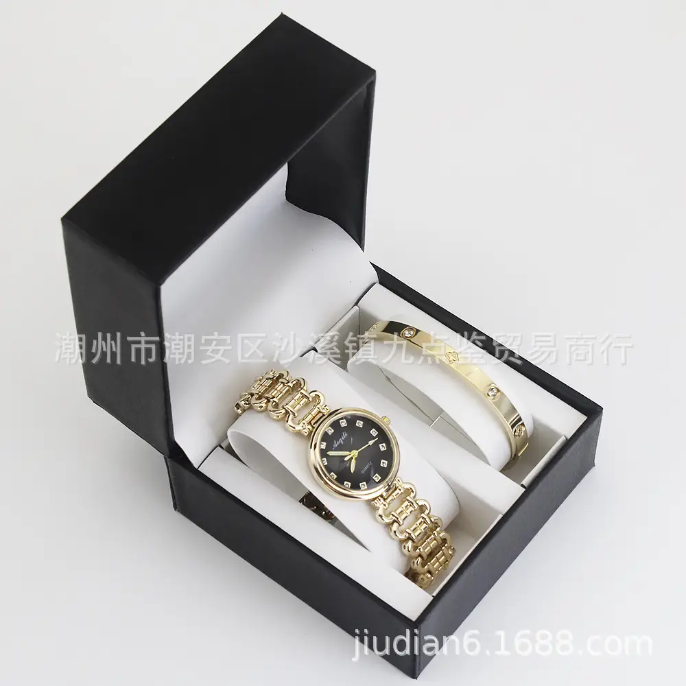 Women's Silver Quartz Bracelet Watch Set - Image 18