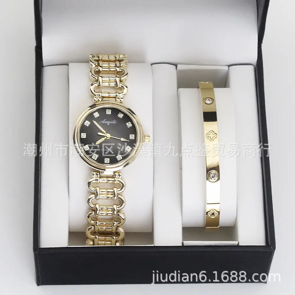 Women's Silver Quartz Bracelet Watch Set - Image 4