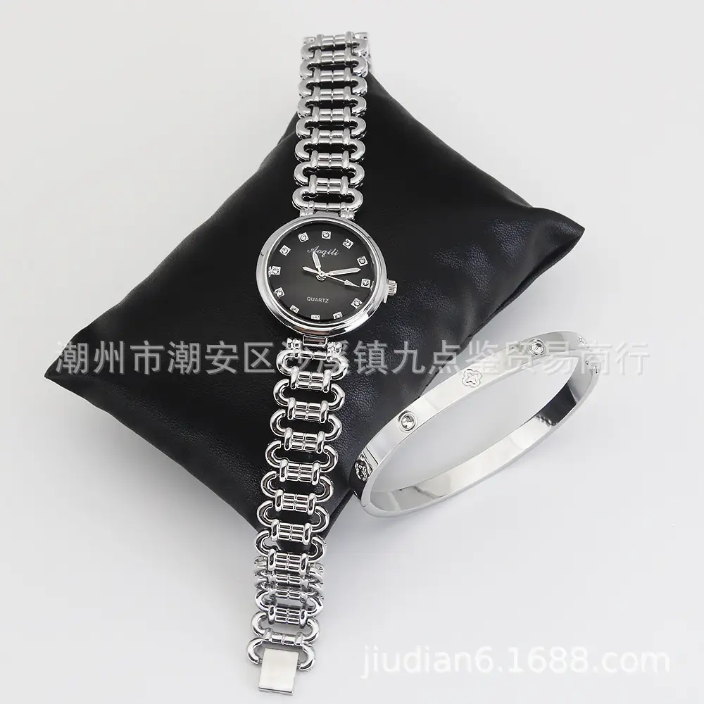 Women's Silver Quartz Bracelet Watch Set - Image 7
