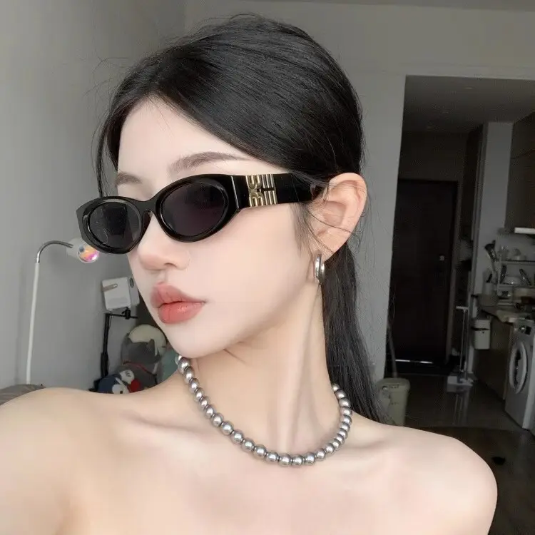 Women Retro Cat-Eye Sunglasses 2025 Slimming Photo Protection - Image 9
