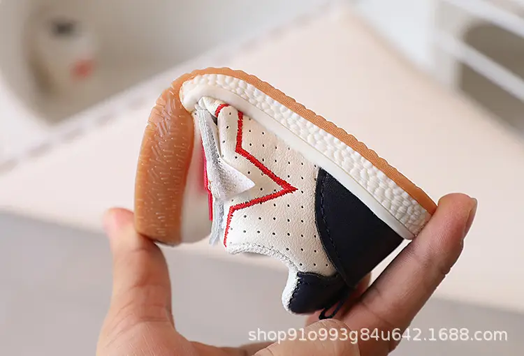 Baby Soft-Soled Toddler Shoes 2025 Spring & Fall New Baby Shoes Men's Shoes Children's Sports Shoes Girls Casual Boards — feature 4
