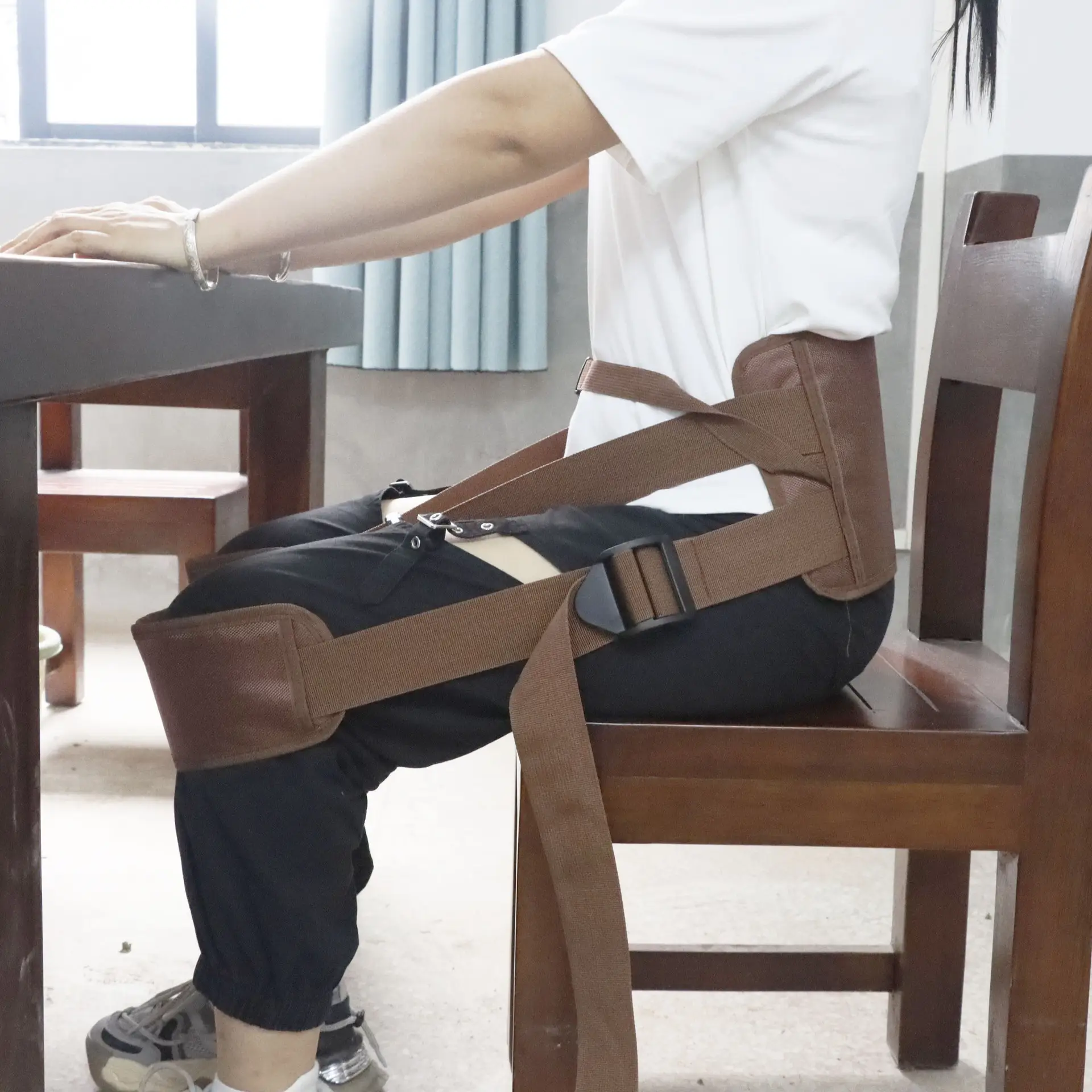 Meditation Belt with Spine Alignment & Yoga Strap Brown - Image 4