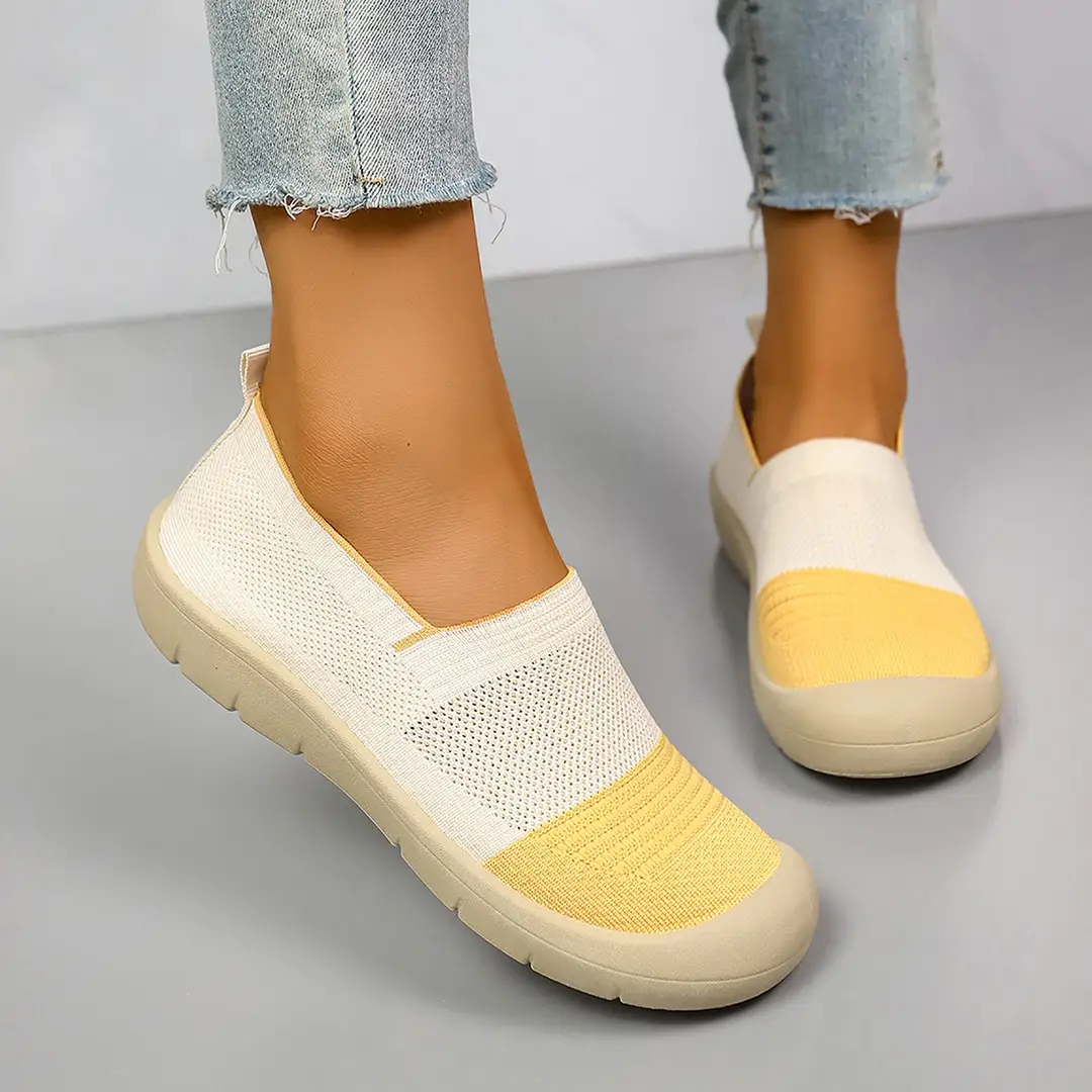 Cross-Border Dropshipping 2025 New Autumn Style Shallow Mouth Breathable Slip-On Mom Shoes Non-Slip Comfortable Casual Walking Shoes