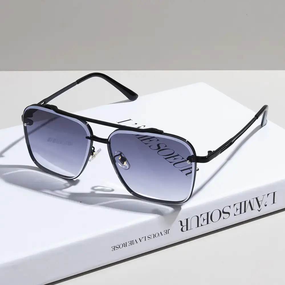 Men Anti-UV Sunglasses Black Gold Frame - Image 4
