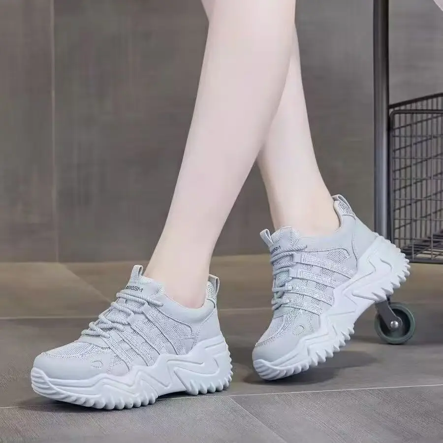 Summer Single Mesh Dad Shoes for Women with Rhinestone Thick Soles, Lightweight Soft Soles and Breathable 2025 New Casual Sports Shoes for Women - Image 4