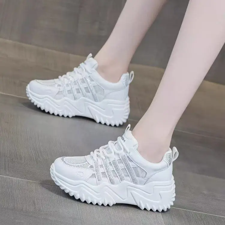 Summer Single Mesh Dad Shoes for Women with Rhinestone Thick Soles, Lightweight Soft Soles and Breathable 2025 New Casual Sports Shoes for Women — feature 1