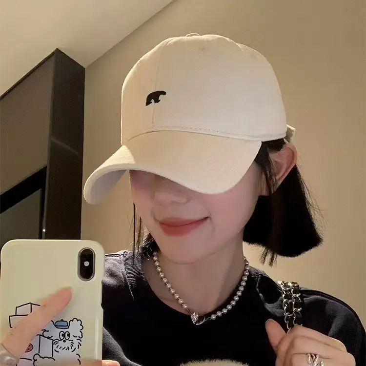 White L-Headed Baseball Cap for Women - Image 24