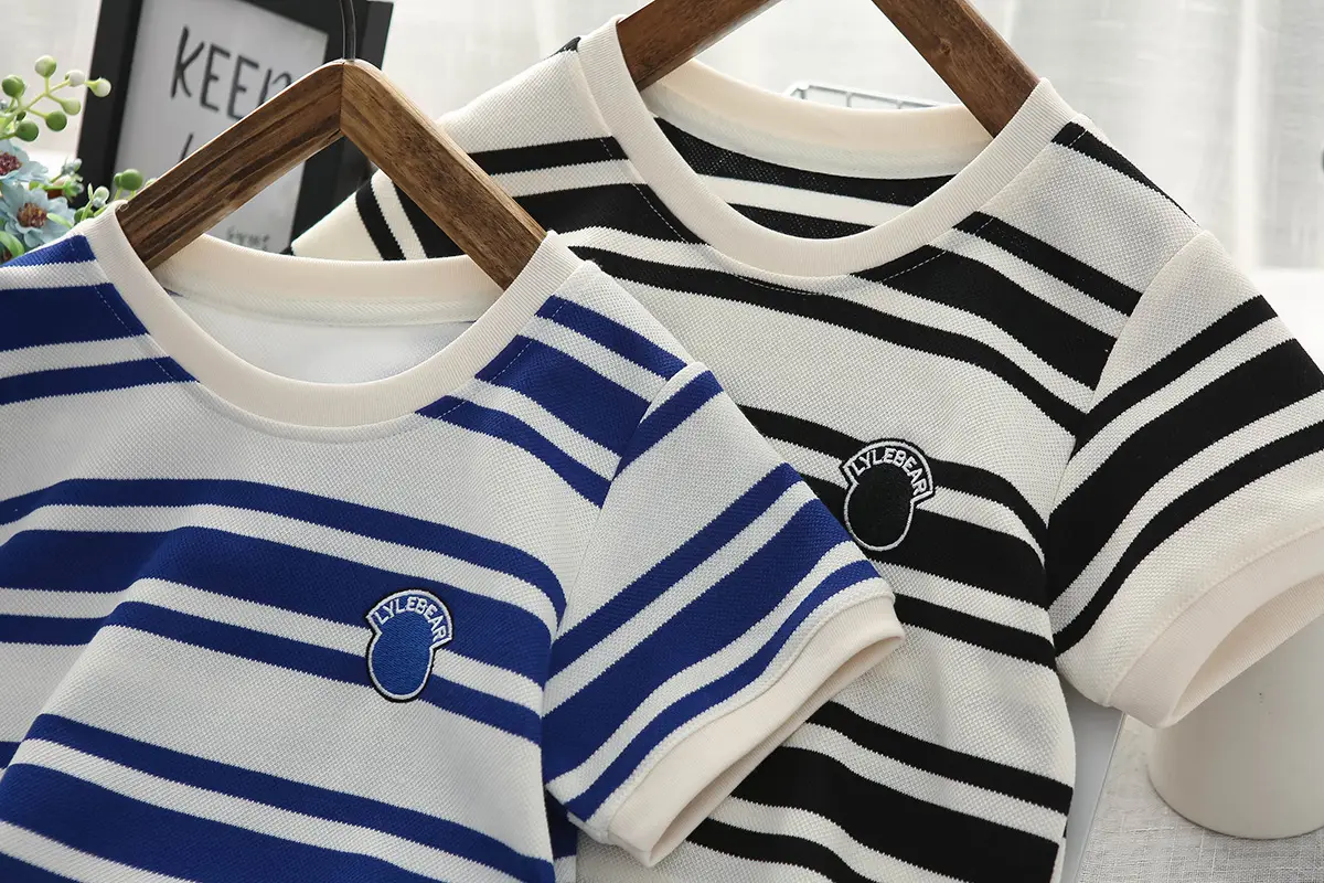 Boys Striped Half Sleeve T-Shirt Medium to Large — feature 2