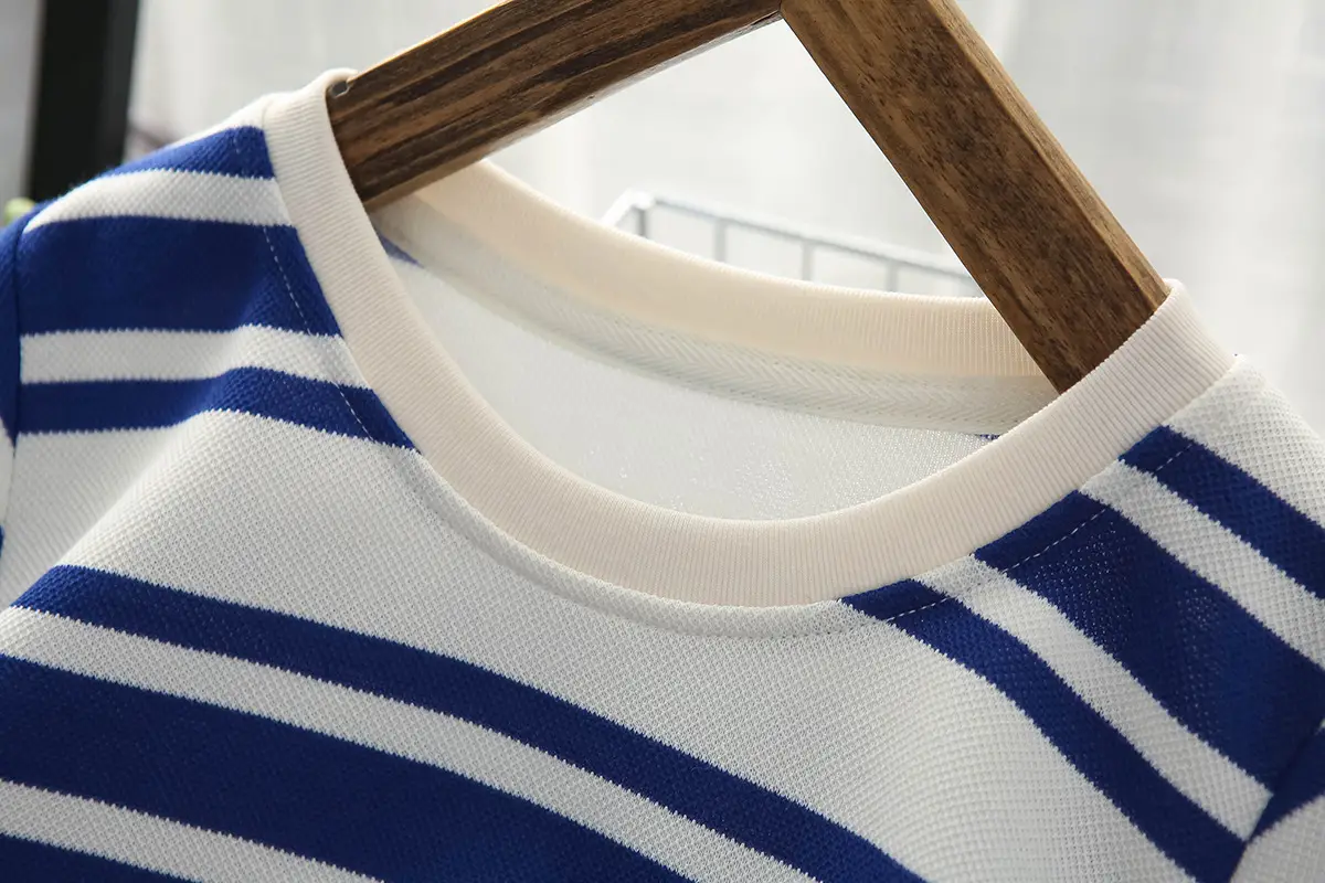 Boys Striped Half Sleeve T-Shirt Medium to Large — feature 7