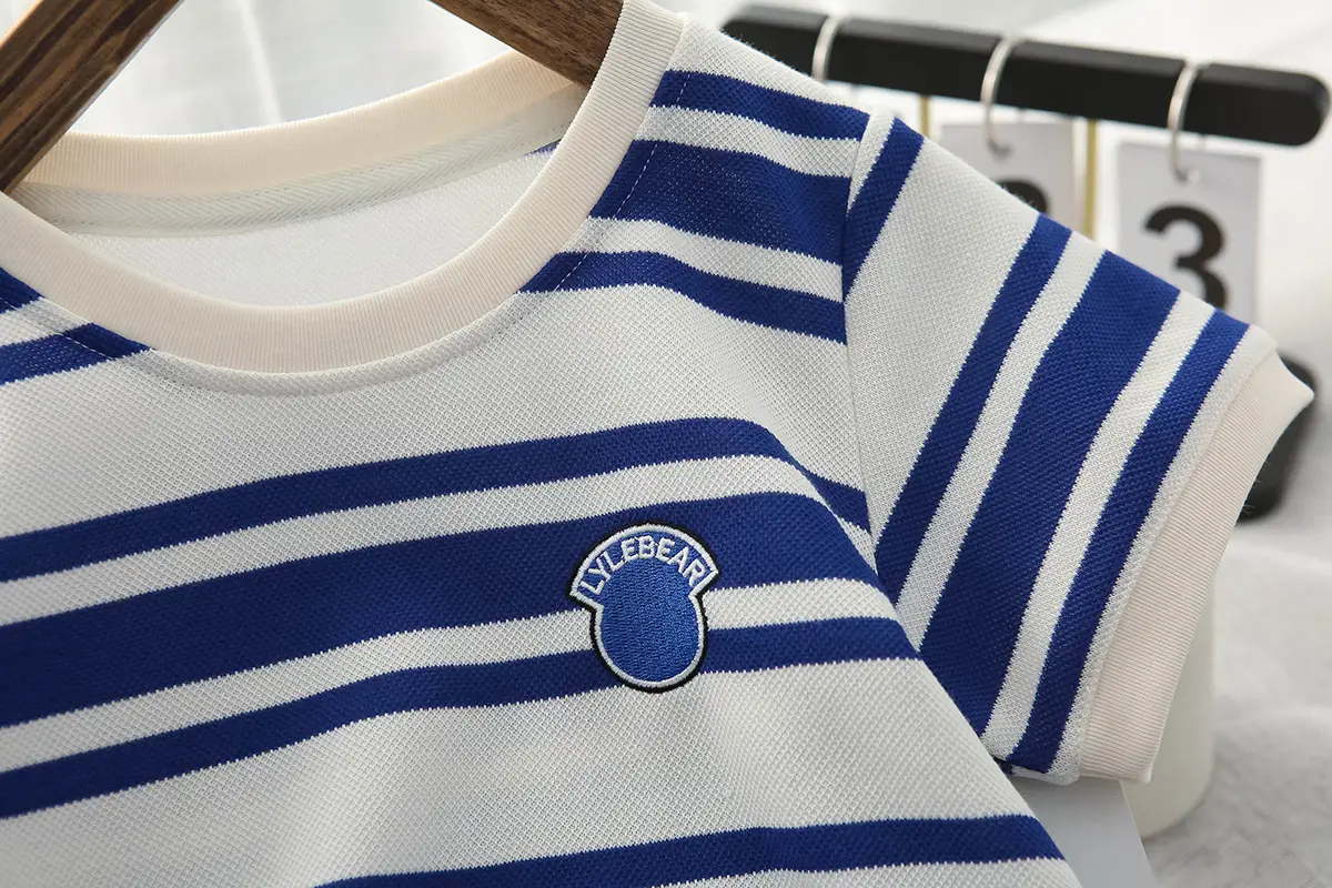 Boys Striped Half Sleeve T-Shirt Medium to Large — feature 8