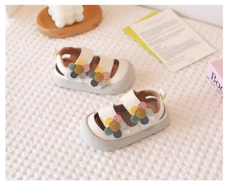 Baby Hollow Flower Shoes White Soft Sole — feature 10