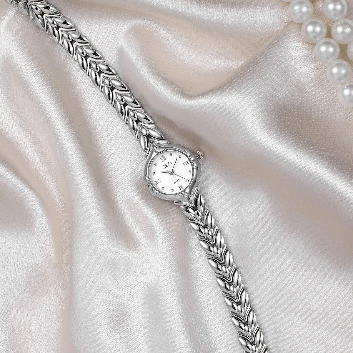 Gold Wheat Braided Watch for Women Luxury Quartz - Image 4