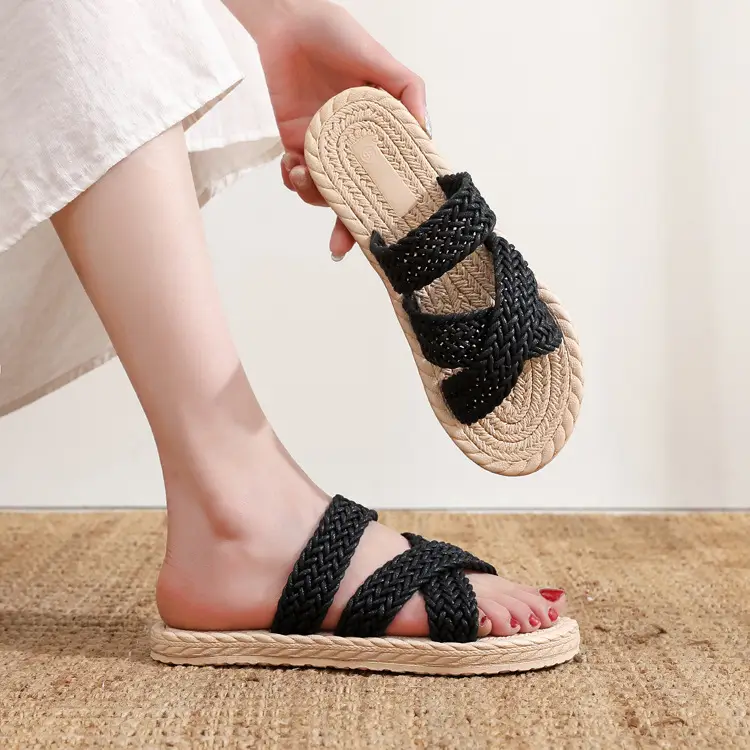 Summer Imitation Straw Travel Women's Sandals, Fashionable and Casual Outer Slippers, Beach Flat Heel Cross Women's Sandals