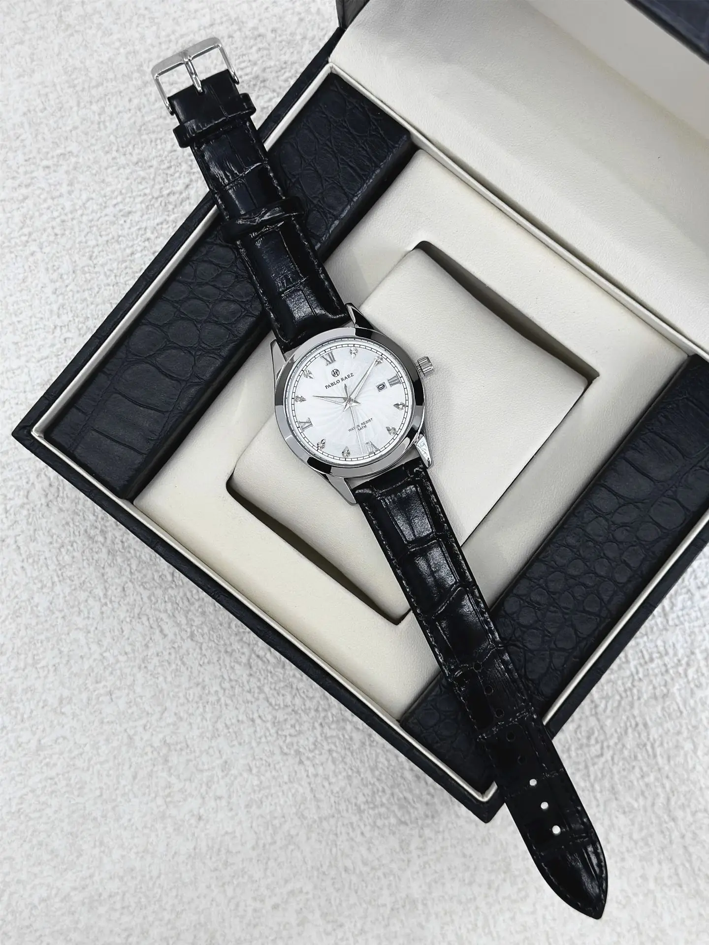 Men's Rhinestone Black Quartz Watch Dropshipping — feature 12