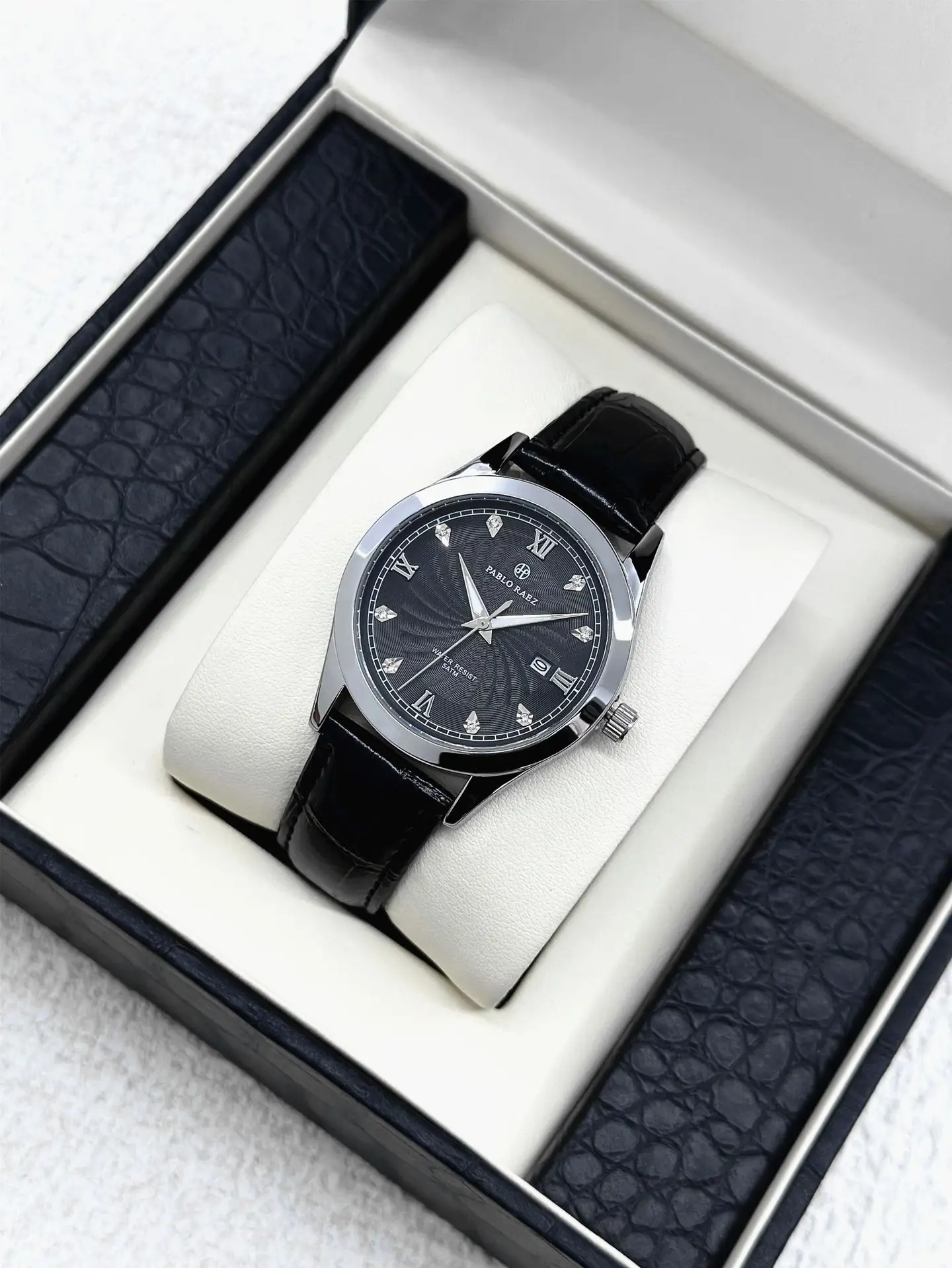 Men's Rhinestone Black Quartz Watch Dropshipping — feature 14