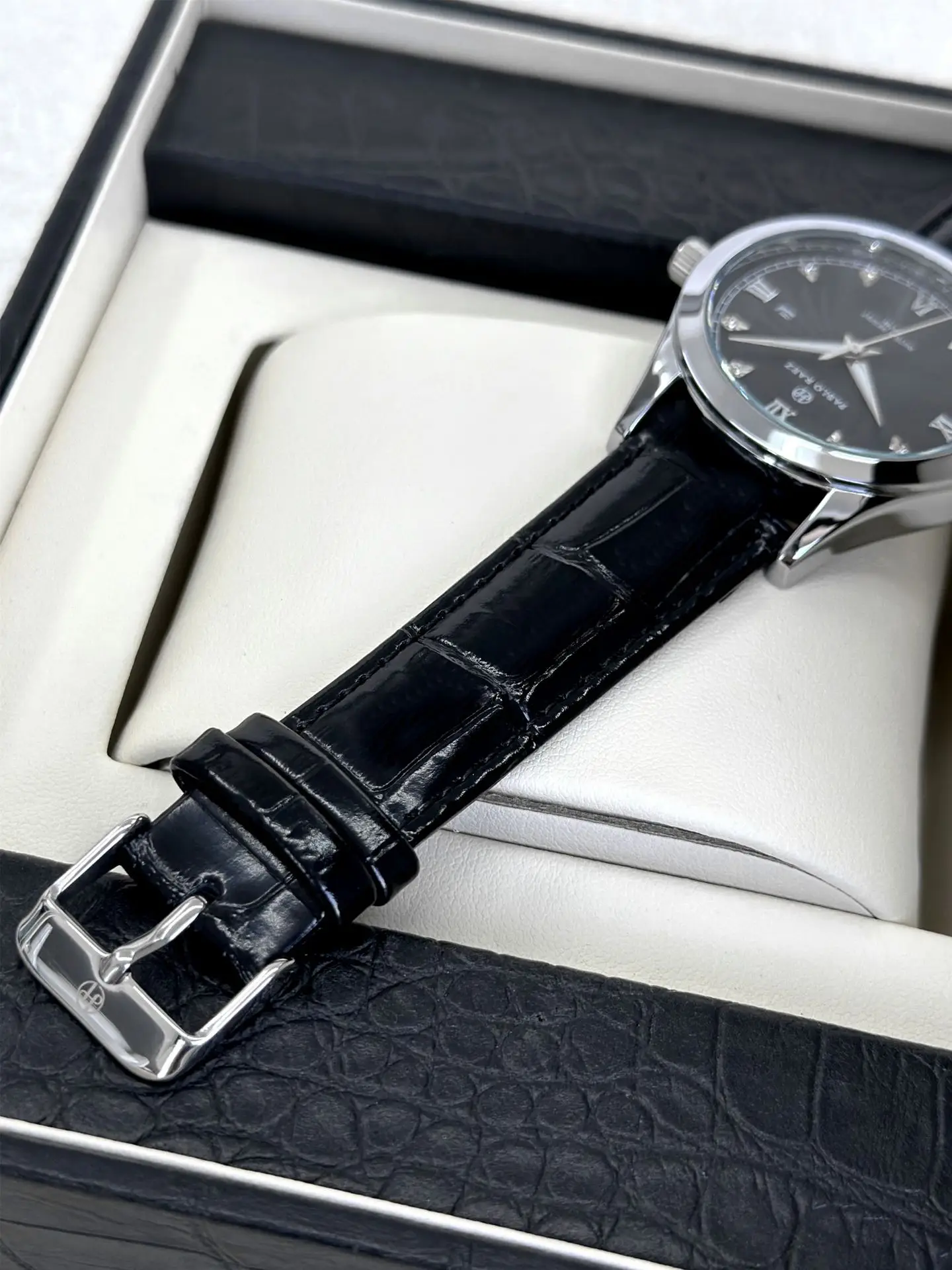 Men's Rhinestone Black Quartz Watch Dropshipping — feature 16