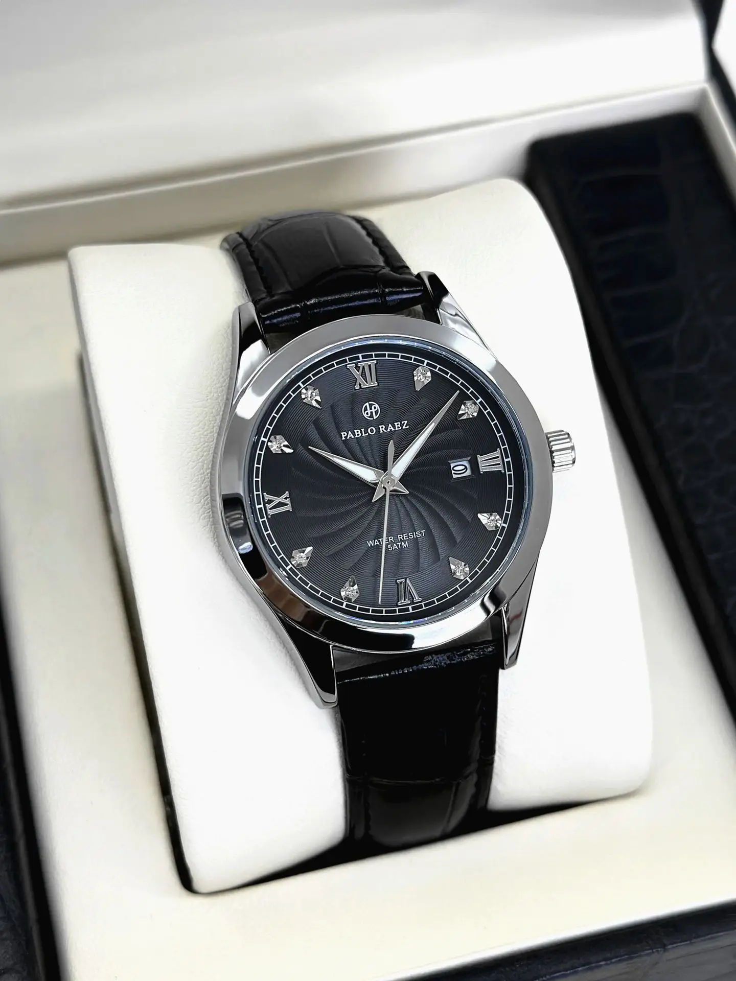 Men's Rhinestone Black Quartz Watch Dropshipping — feature 17
