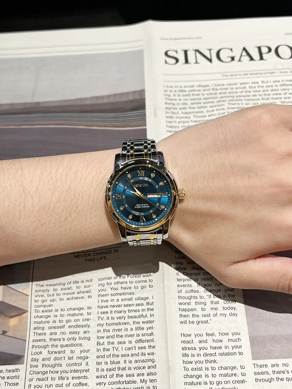 Men's Swiss Quartz Watch Blue Crystal Band Waterproof — feature 6