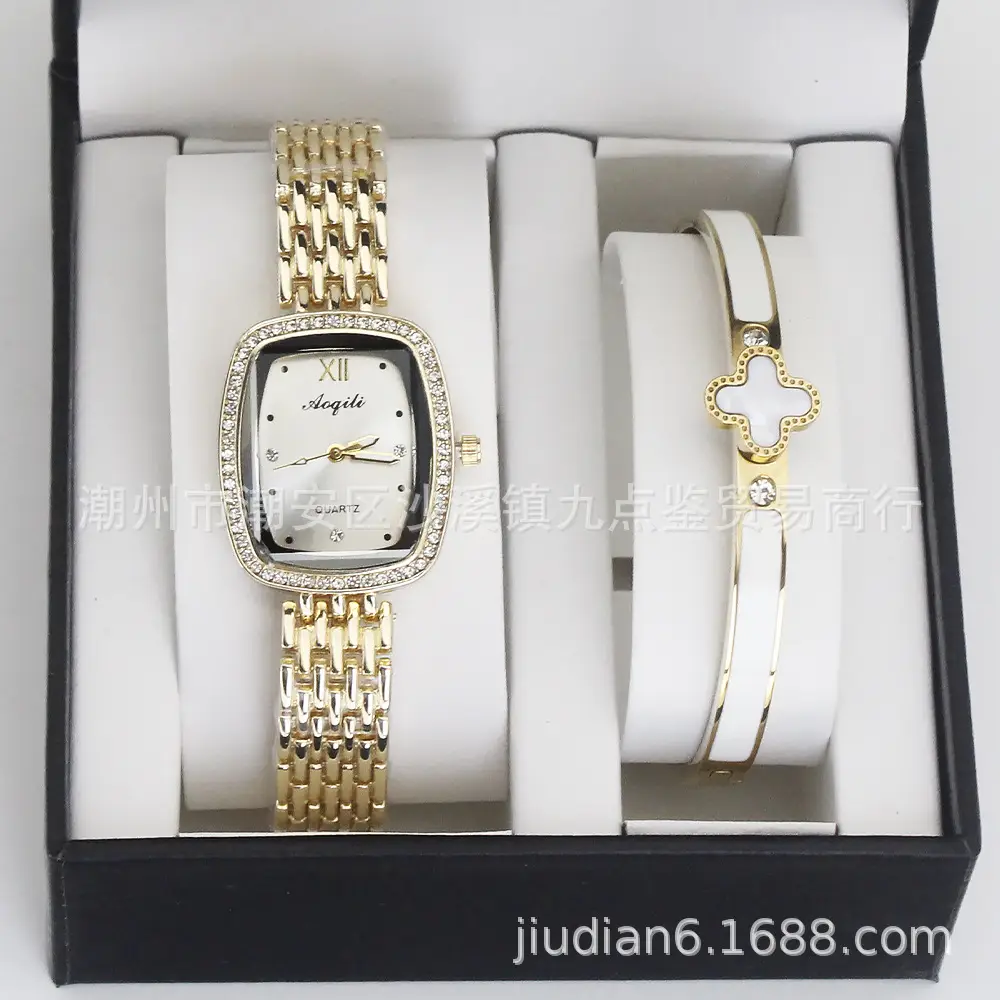 High-End Gold Bracelet Women's Quartz Watch 2025 — feature 4