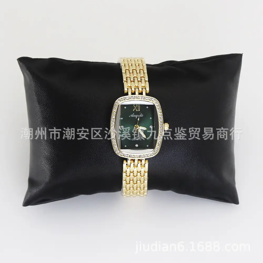 High-End Gold Bracelet Women's Quartz Watch 2025