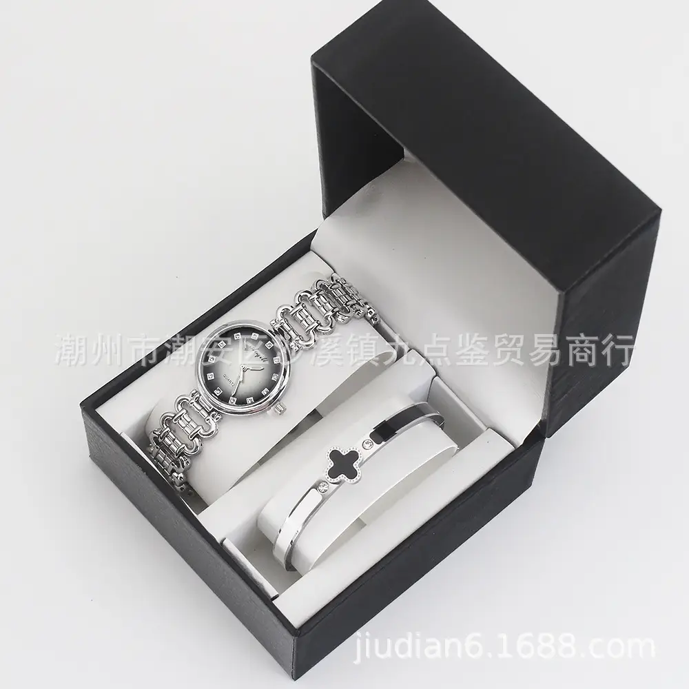 Gold Quartz Watch Set for Women Bracelet Wristwatch