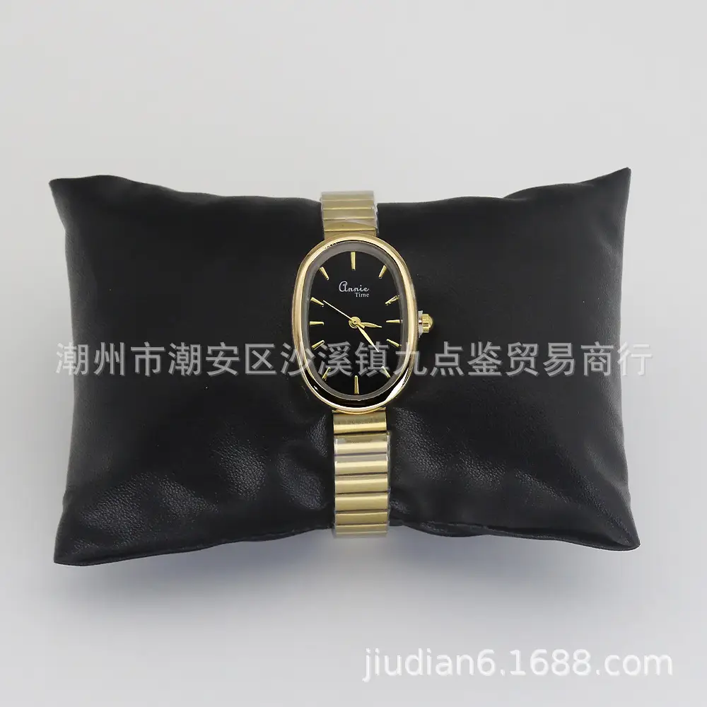 Women's Quartz Watch Set with Silver Bracelet - Image 12