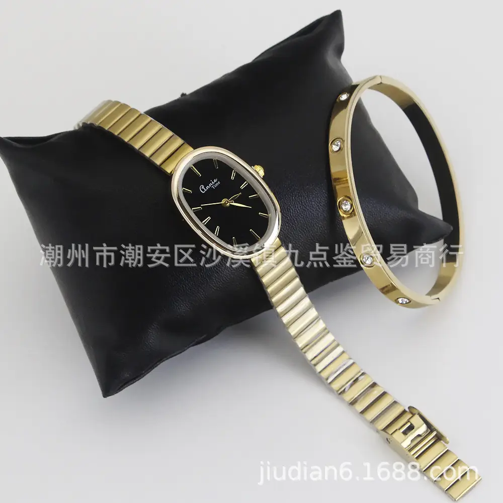 Women's Quartz Watch Set with Silver Bracelet - Image 8
