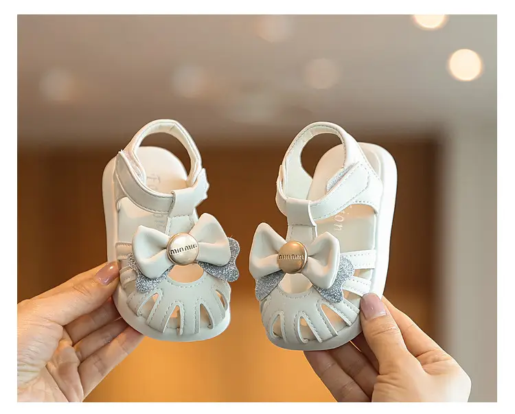 Princess Bow Baby Sandals White Bow Toe — feature 9