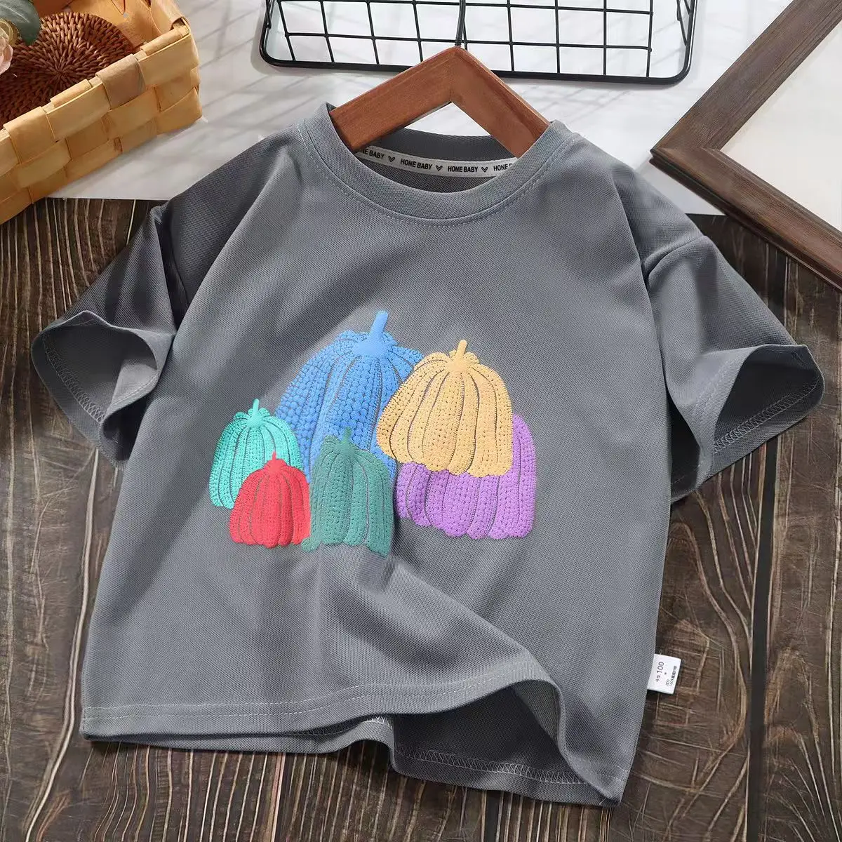 Kids Printed Pumpkin T-Shirt Grey Medium to XL — feature 6