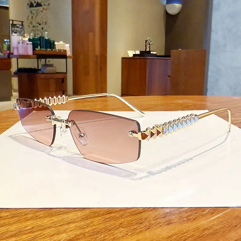 Metal Frameless Anti-UV Sunglasses Fashion High-End European American Personalized Sunglasses
