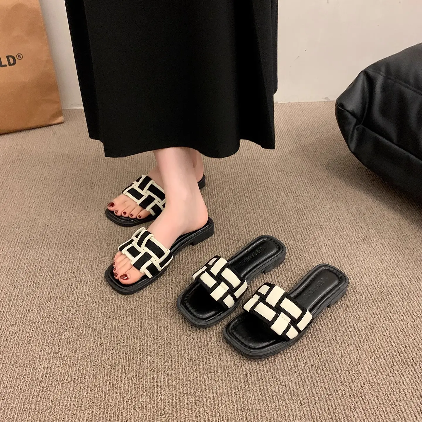 Black Cross Strap Flat Sandals for Women Summer - Image 8