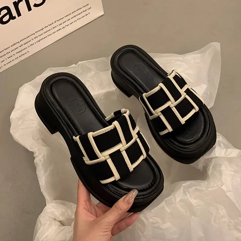 Black Cross Strap Flat Sandals for Women Summer - Image 5