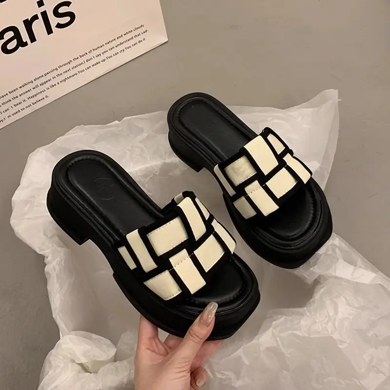 Black Cross Strap Flat Sandals for Women Summer - Image 6