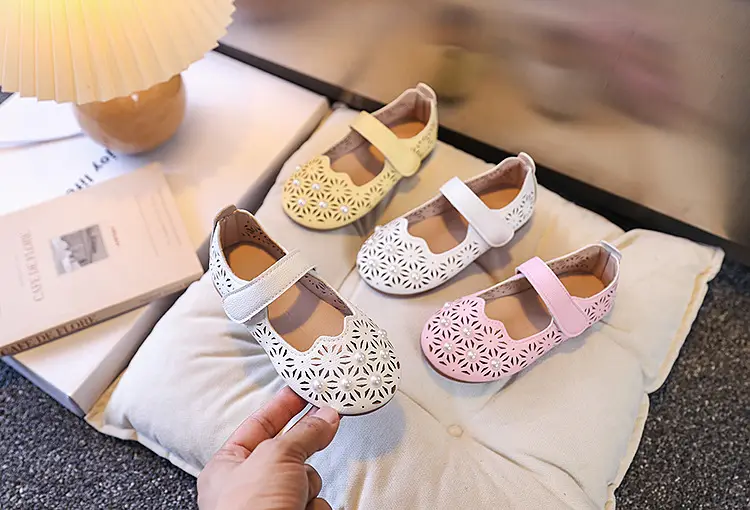 Girls Cut Out Leather Shoes Pink Yellow White Non-Slip Sole — feature 3