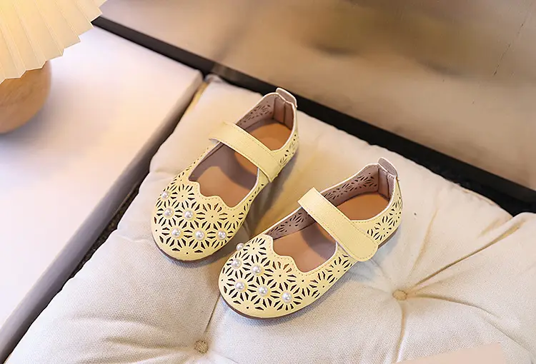 Girls Cut Out Leather Shoes Pink Yellow White Non-Slip Sole — feature 6