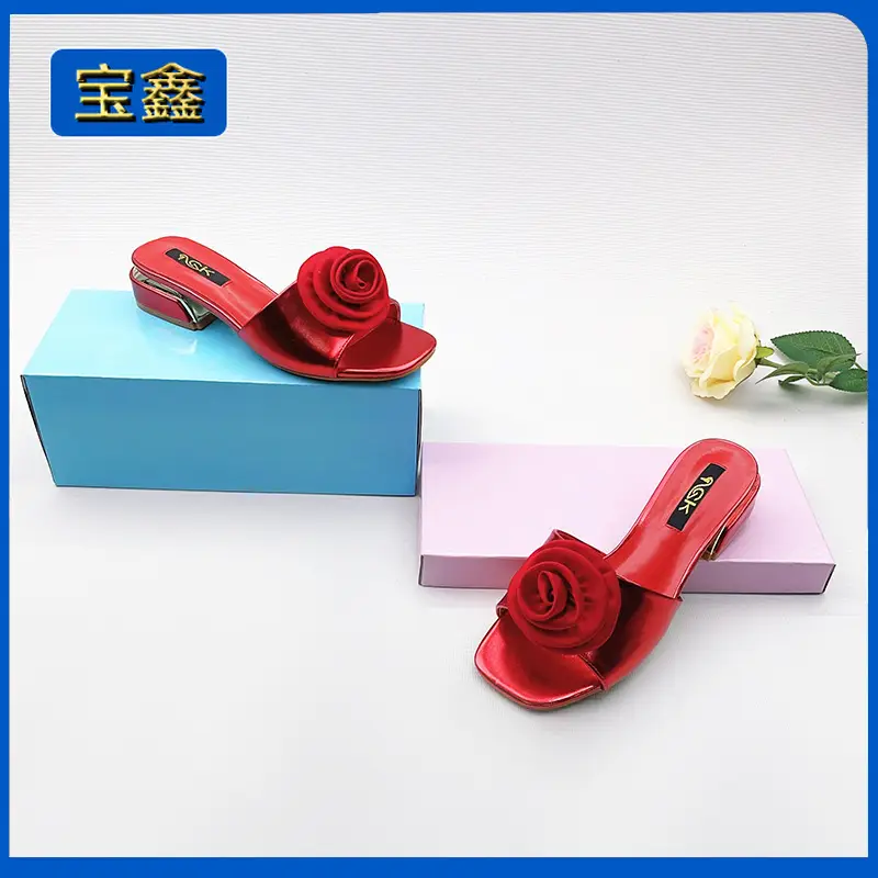 Rose Decorated Square Toe Women's Medium Heel Slippers - Image 5