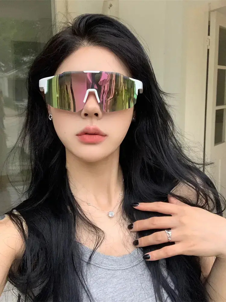 Color-Changing Sports Sunglasses for Men Women Night Cycling β feature 10