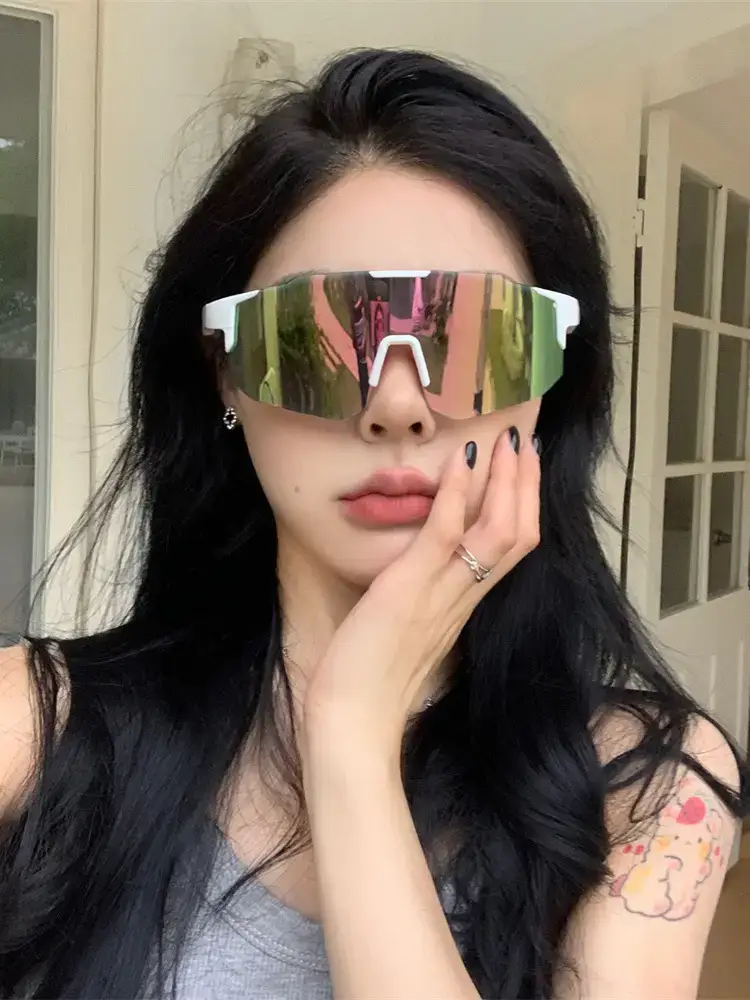 Color-Changing Sports Sunglasses for Men Women Night Cycling β feature 11