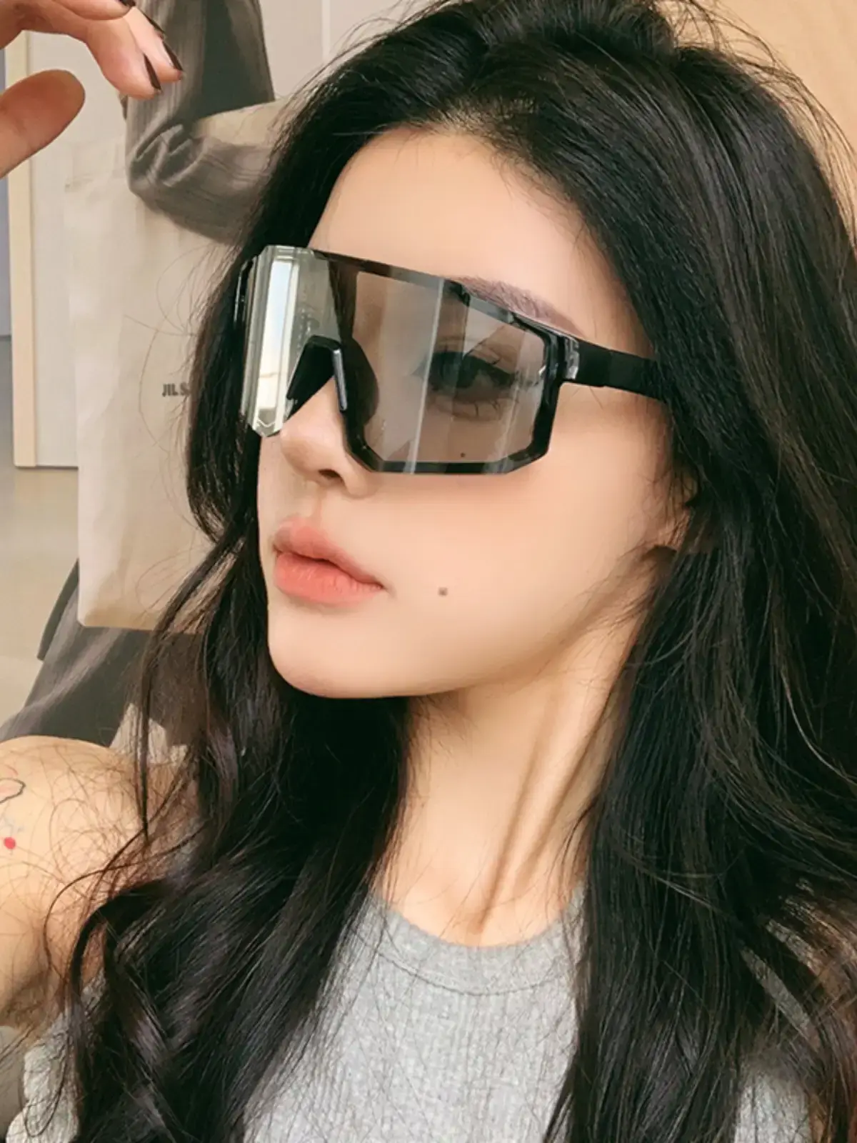 Color-Changing Sports Sunglasses for Men Women Night Cycling β feature 3